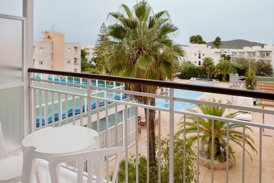 Hotel Vibra Isola - Adults Only Playa d'en Bossa Exterior foto